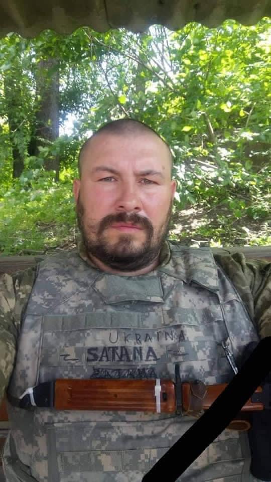 Новини Хмельницького - фото з Хмельниччина в скорботі: загинув захисник з Кам'янеччини, на Красилівщині - День жалоби