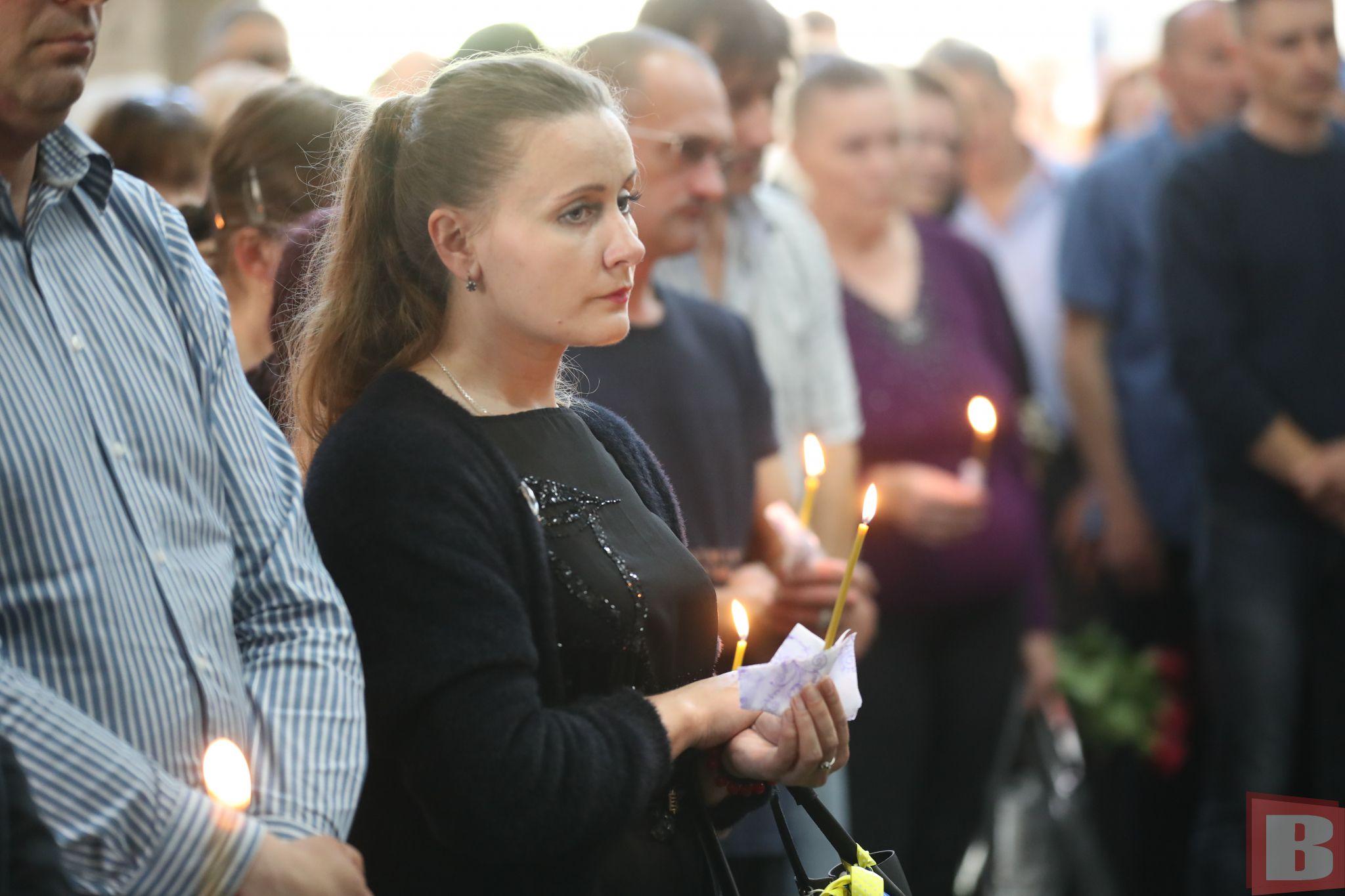 Новини Хмельницького - фото з «Хотів миру й спокою»: хмельничани попрощалися з військовим Сергієм Новіковим (ФОТО)