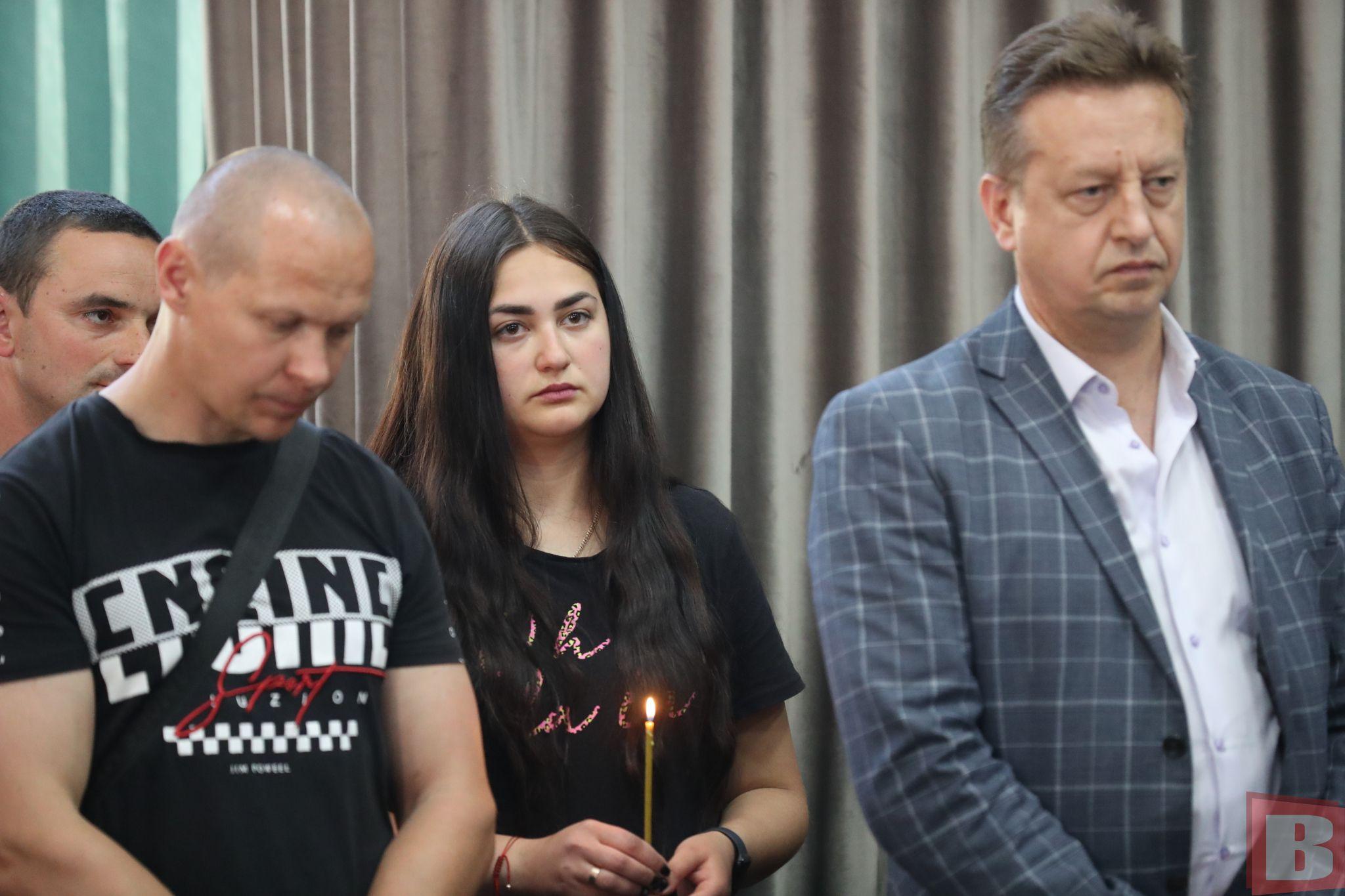 Новини Хмельницького - фото з «Хотів миру й спокою»: хмельничани попрощалися з військовим Сергієм Новіковим (ФОТО)