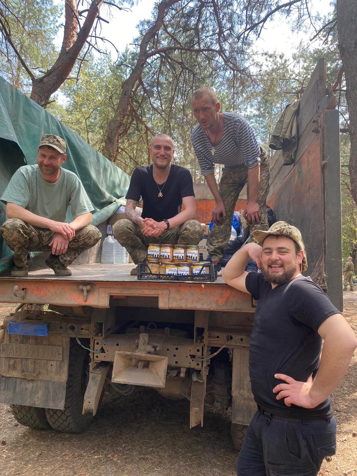 Новини Вінниці - фото з «Польова каша Стрижавчанка»: господині з Вінниччини готують консерви для захисників