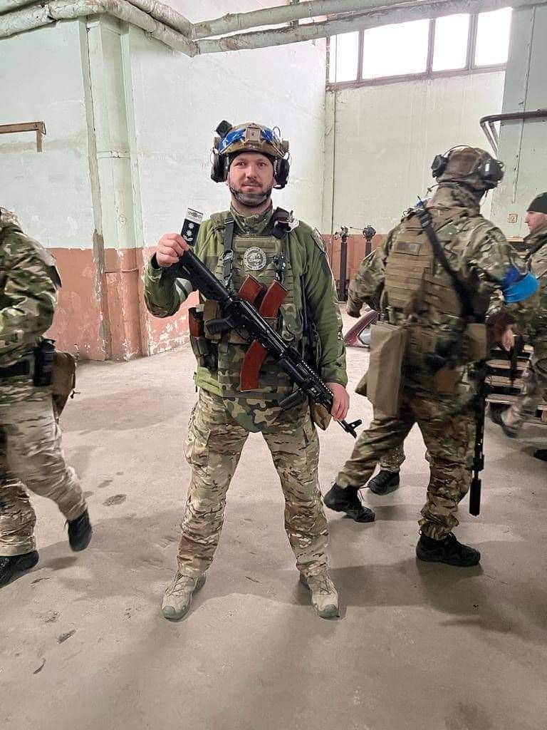 Новини Вінниці - фото з «Мовчить телефон, не дзвонить мій синочок». Мама і близькі про загиблого кордівця Ігоря Подзігуна