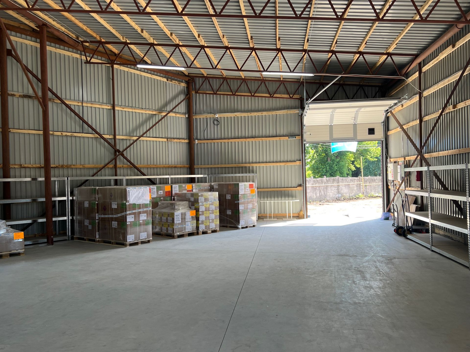 Новини Вінниці - фото з У Вінниці Євросоюз відкрив гуманітарний хаб: будуть возити допомогу постраждалим