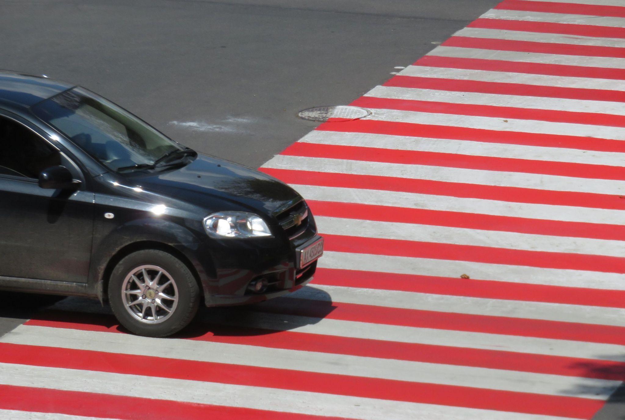 Новини Хмельницького - фото з У Хмельницькому оновлюють розмітку. Де завершили роботи та як виглядають вулиці