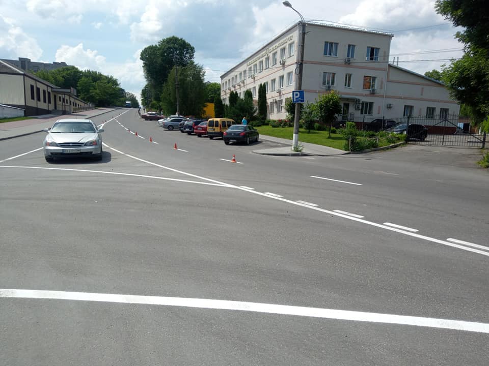 Новини Хмельницького - фото з У Хмельницькому оновлюють розмітку. Де завершили роботи та як виглядають вулиці