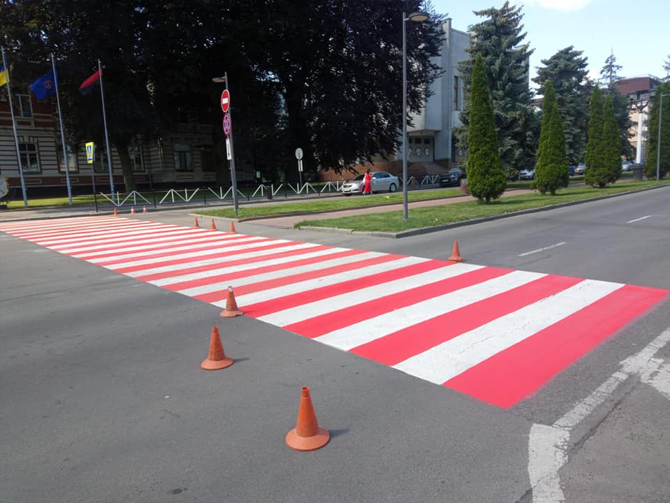 Новини Хмельницького - фото з У Хмельницькому оновлюють розмітку. Де завершили роботи та як виглядають вулиці