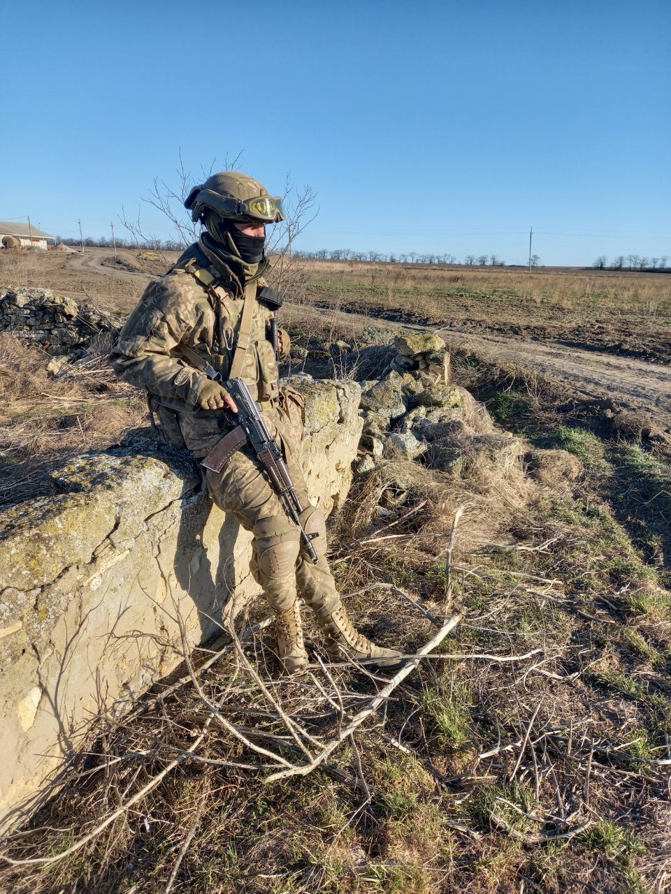 Новини Хмельницького - фото з “Або - я, або - мене”: десантник з Хмельниччини розповів про реалії війни (ФОТО)