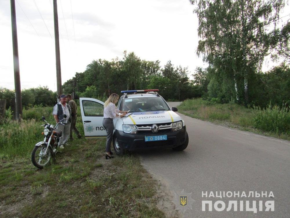 Новини Житомира - фото з На Овруччині нетверезий мотоцикліст намагався дати хабар поліцейському