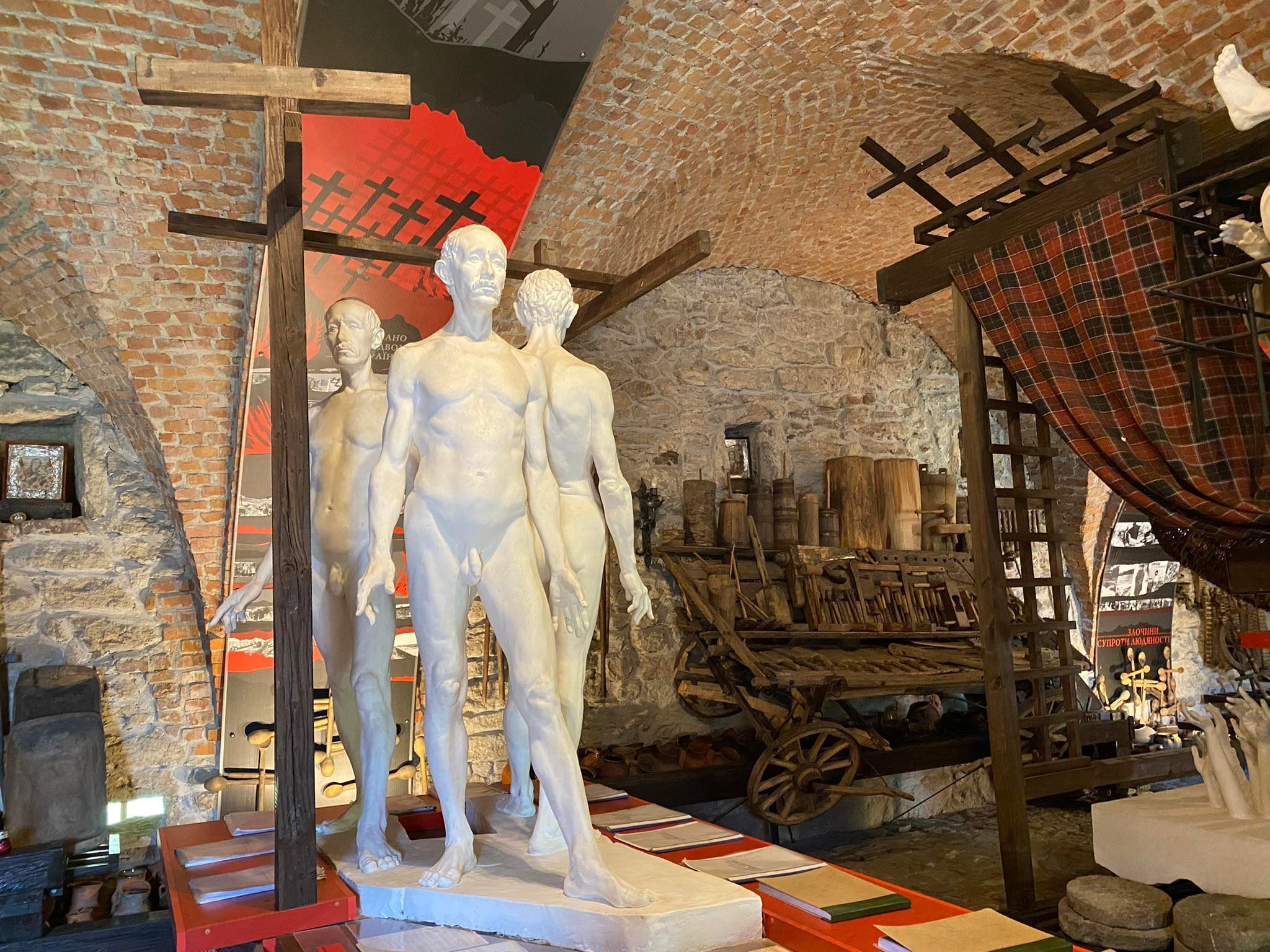 Новини Хмельницького - фото з Ціни, краєвиди та релакс: перевірили, що пропонує гостям Меджибіж Нет описания.