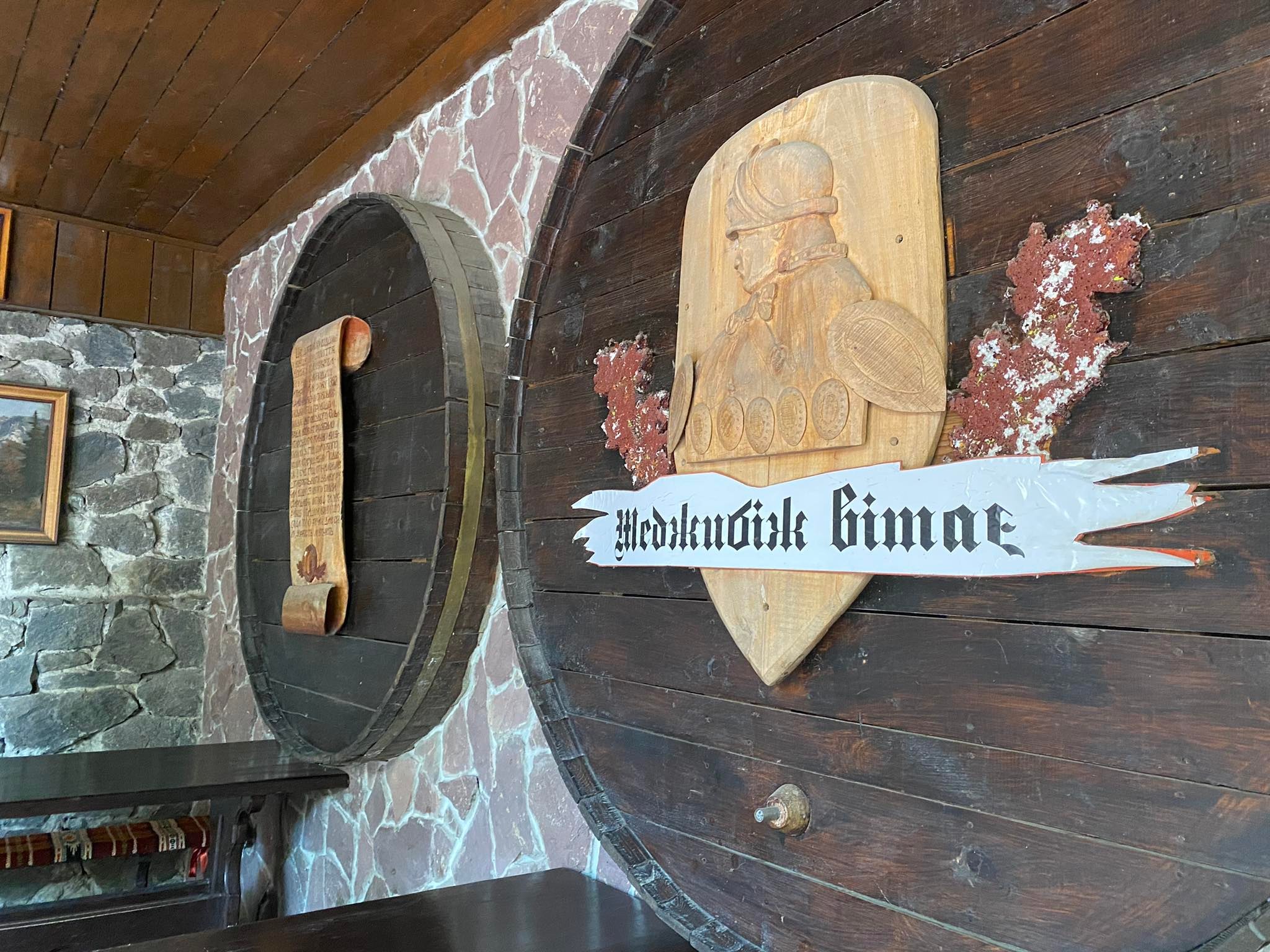 Новини Хмельницького - фото з Ціни, краєвиди та релакс: перевірили, що пропонує гостям Меджибіж Нет описания.