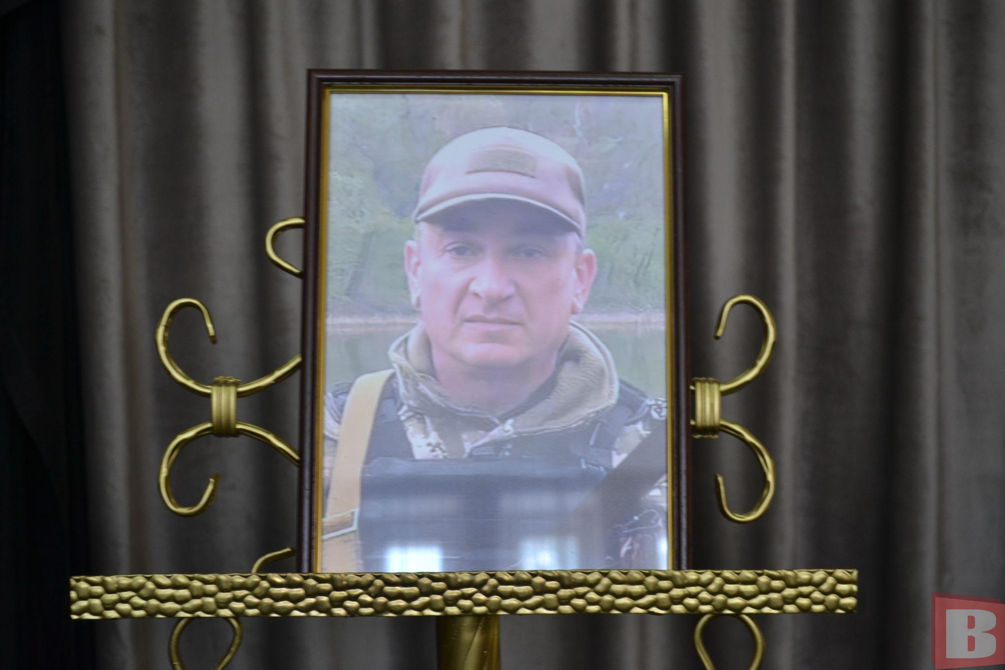 Новини Хмельницького - фото з У Хмельницькому попрощалися з загиблим військовим Віктором Марисюком (ФОТО)