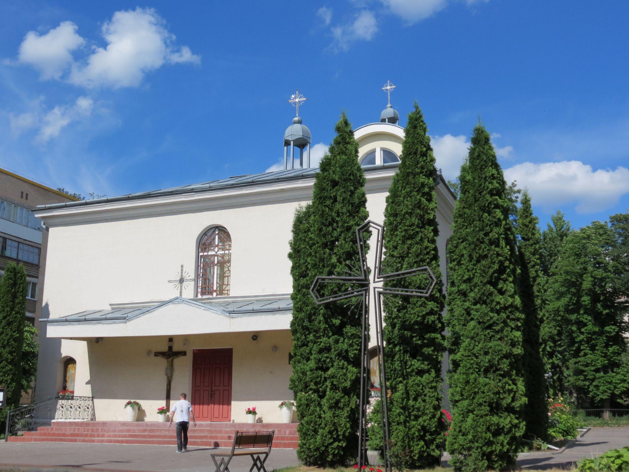 Новини Тернополя - фото з Конфлікт через приміщення в церкві. Чи залишаться діти соціально незахищених категорій без школи?