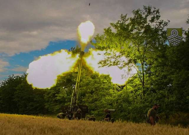 Новини Вінниці - фото з «Вогняне шоу» для окупантів: бійці 59-ї бригади бригади показали ефектне фото з поля бою