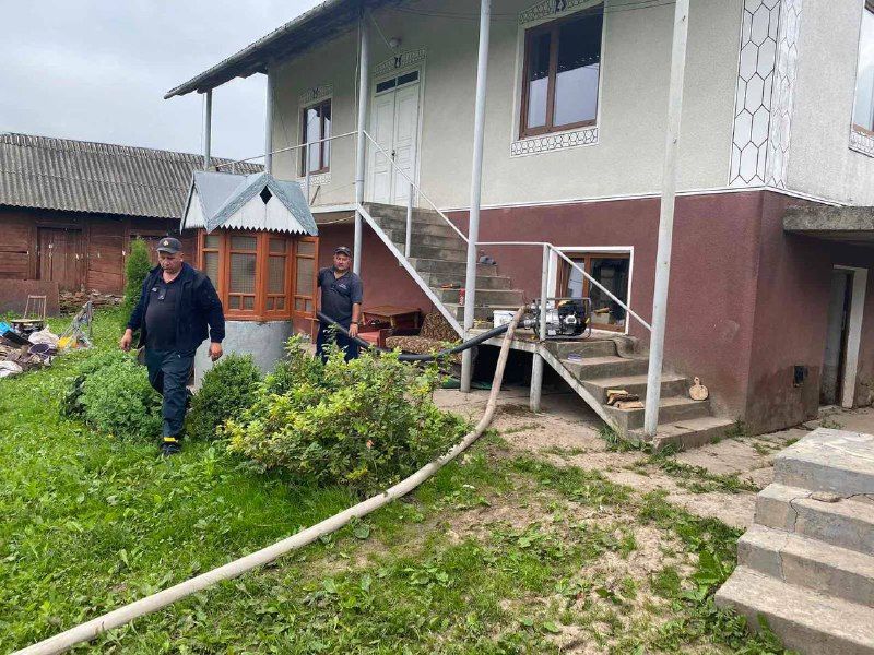 Новини Тернополя - фото з У селі на Тернопільщині дощі затопили криниці