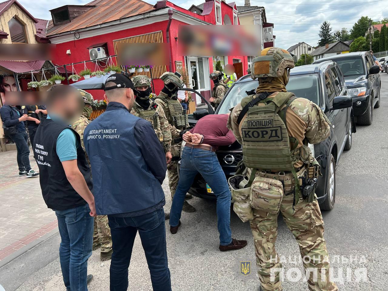 Новини Тернополя - фото з Як затримували валютників, що провертали афери на мільйон: тернопільська поліція повідомила подробиці