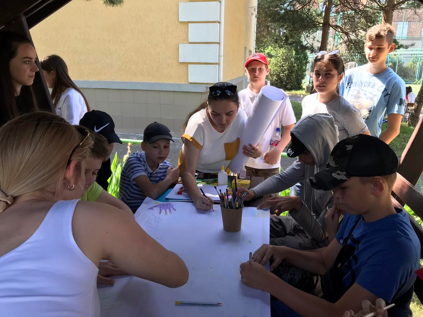 Новини Вінниці - фото з «Повертаємо їм радість до життя». У Вінниці відкрили оздоровчі табори для дітей переселенців