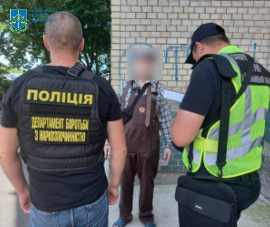 Новини Хмельницького - фото з У Хмельницькому в наркоторговців конфіскували коноплю, зброю та боєприпаси (ФОТО)