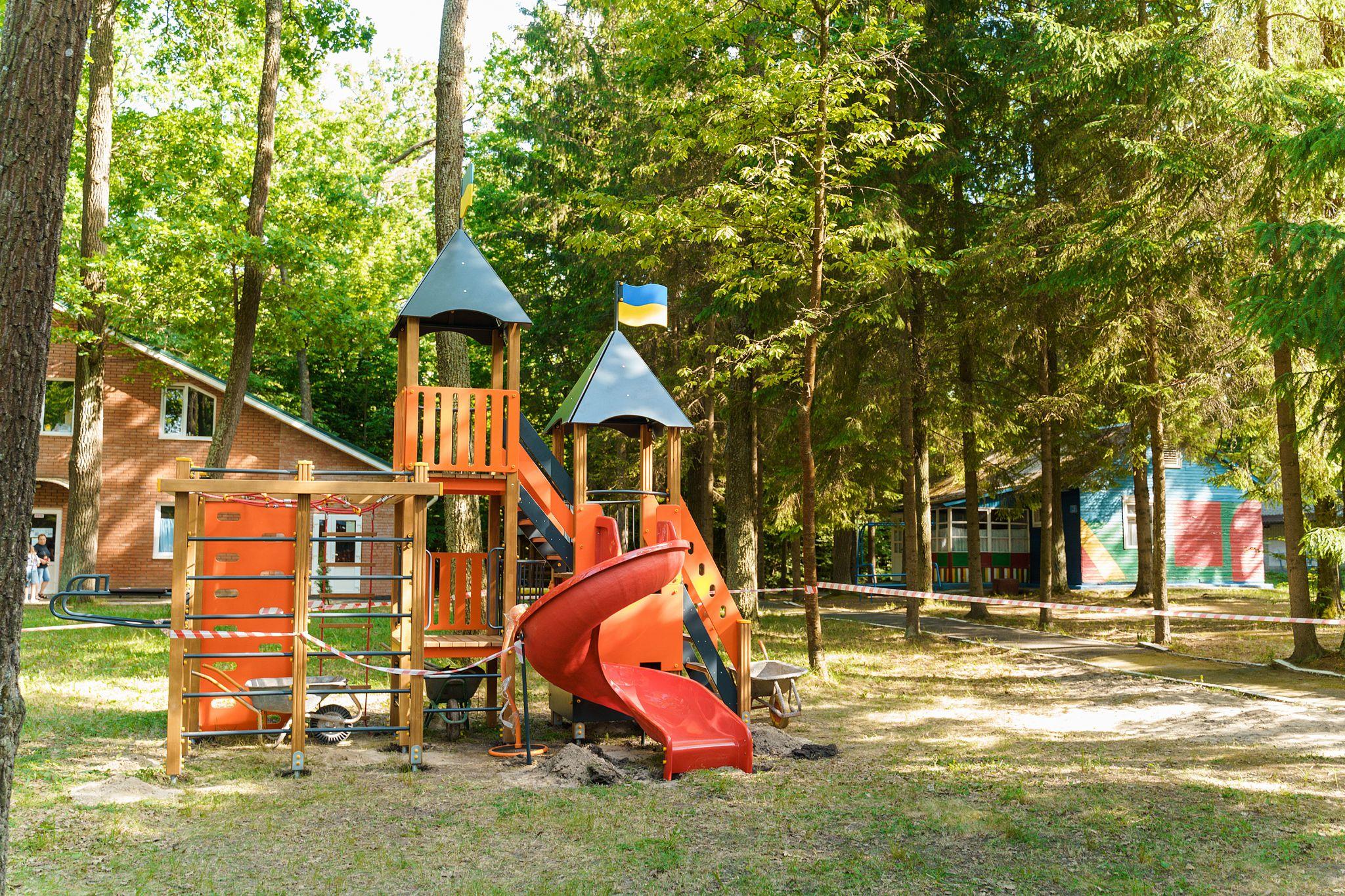 Новини Вінниці - фото з «Повертаємо їм радість до життя». У Вінниці відкрили оздоровчі табори для дітей переселенців