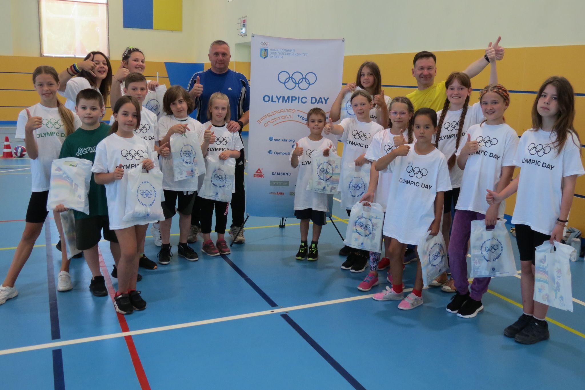 Новини Вінниці - фото з Олімпійський день відзначили веселими естафетами і конкурсами знавців спорту