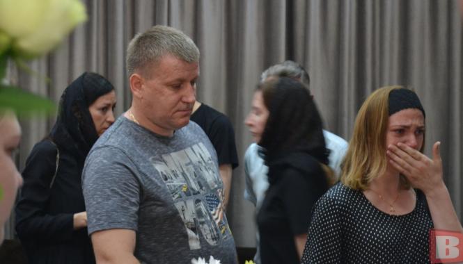 Новини Хмельницького - фото з “Великий шрам на серці військової частини”. Хмельницький попрощався із загиблими ракетниками