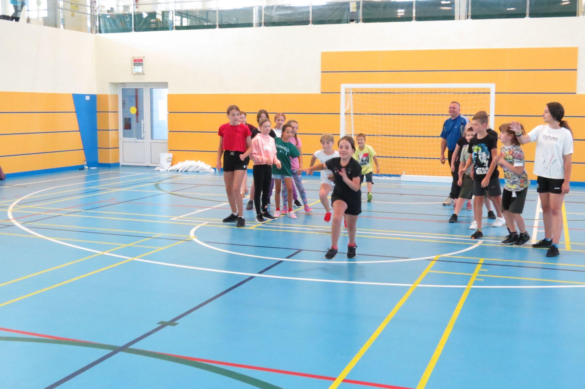 Новини Вінниці - фото з Олімпійський день відзначили веселими естафетами і конкурсами знавців спорту