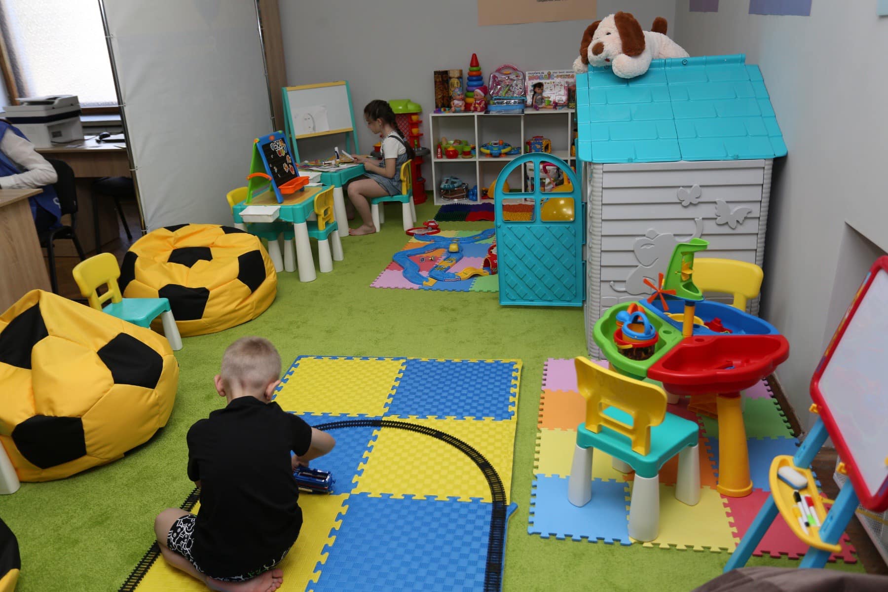 Новини Хмельницького - фото з У Хмельницькому запрацював центр "Я-Маріуполь": куди звертатись по допомогу