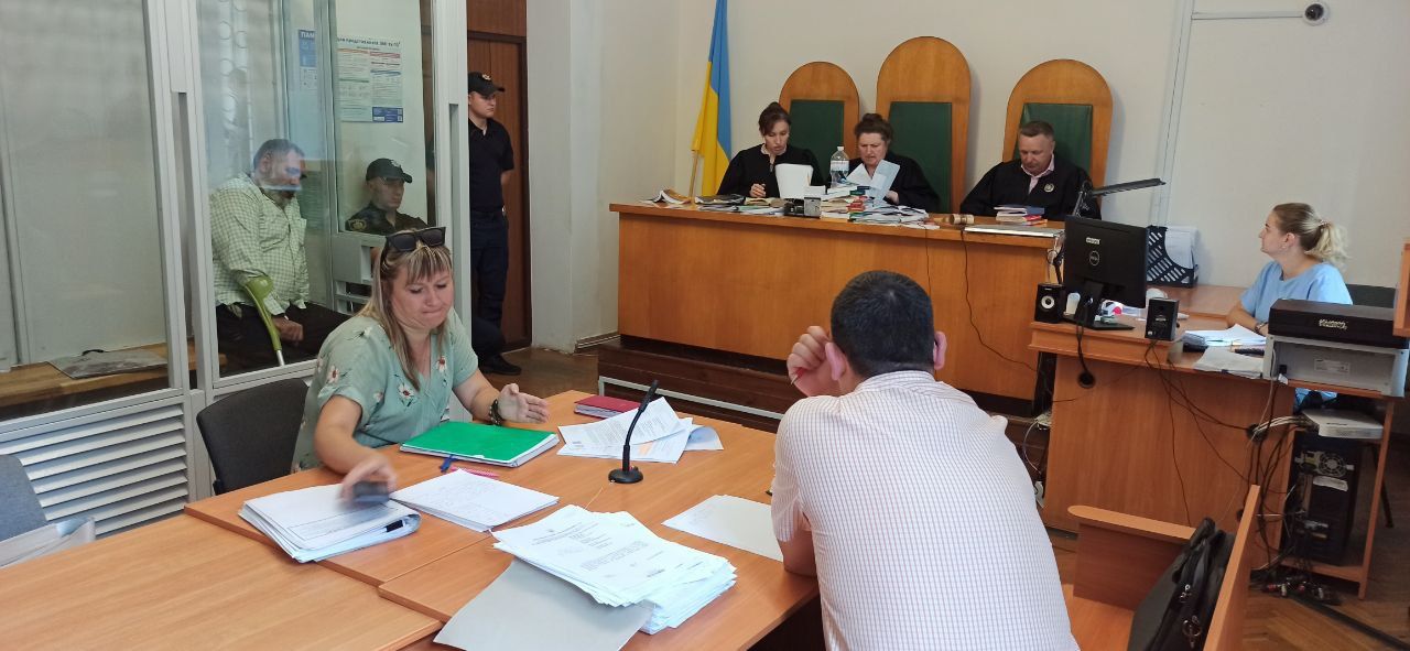 Новини Житомира - фото з Підозрюваного у вбивстві сімох людей Захаренка односельчани просять відпустити на поруки