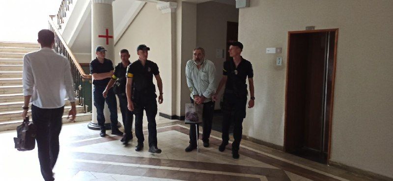 Новини Житомира - фото з Підозрюваного у вбивстві сімох людей Захаренка односельчани просять відпустити на поруки