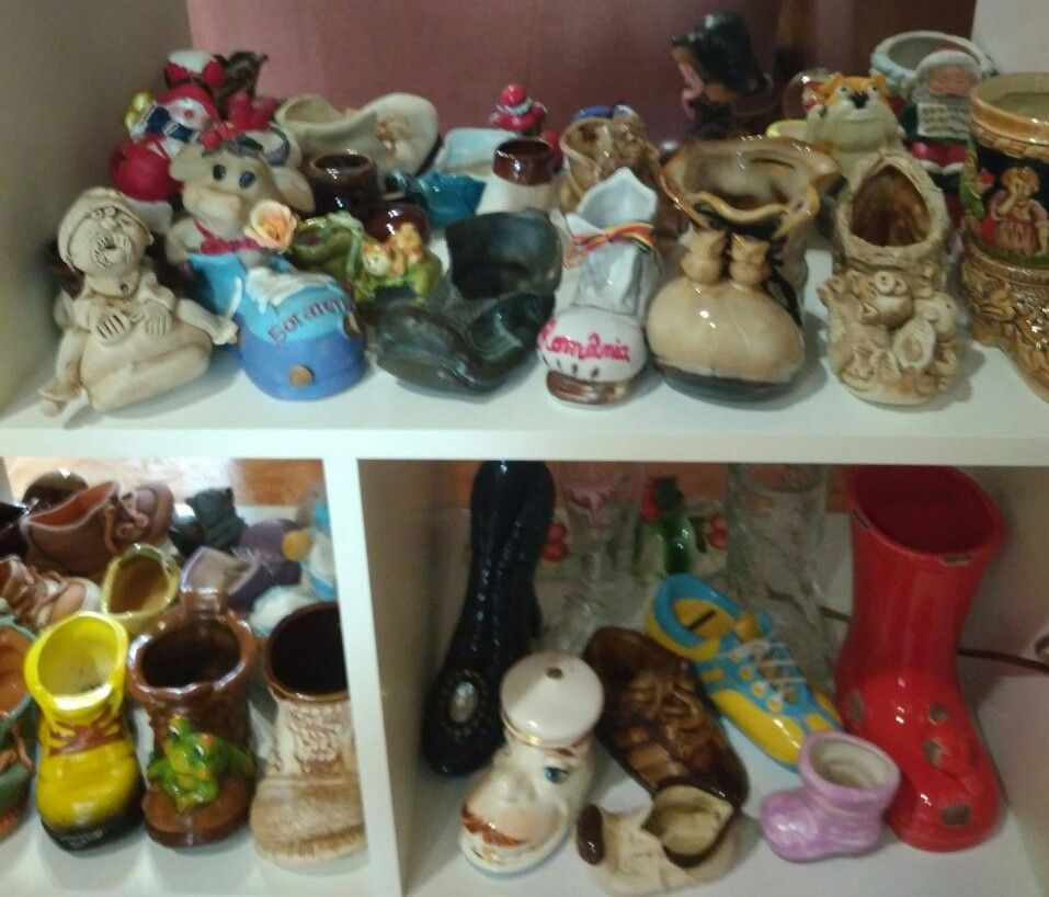 Новини Вінниці - фото з 300 сувенірних чобітків і туфельок. Як колекція у час війни стала заспокійливою «пігулкою»