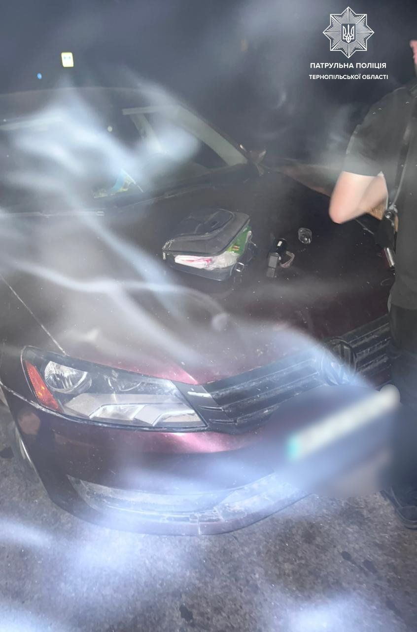 Новини Тернополя - фото з На Лесі Українки затримали п'яного водія, який перевозив наркотики