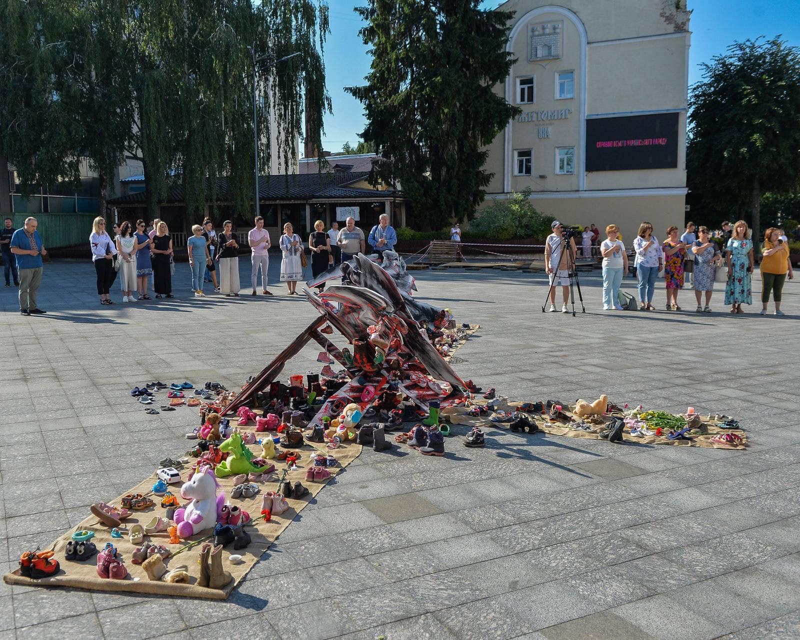 Новини Житомира - фото з На Михайлівській у Житомирі молилися за душі загиблих дітей