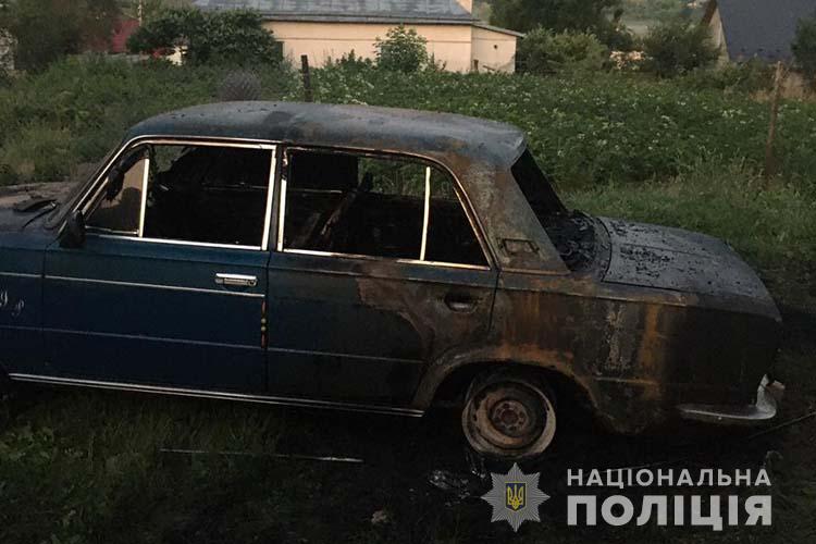 Новини Тернополя - фото з У Тернополі чоловіку спалили авто, бо він не погодився залишити дівчину