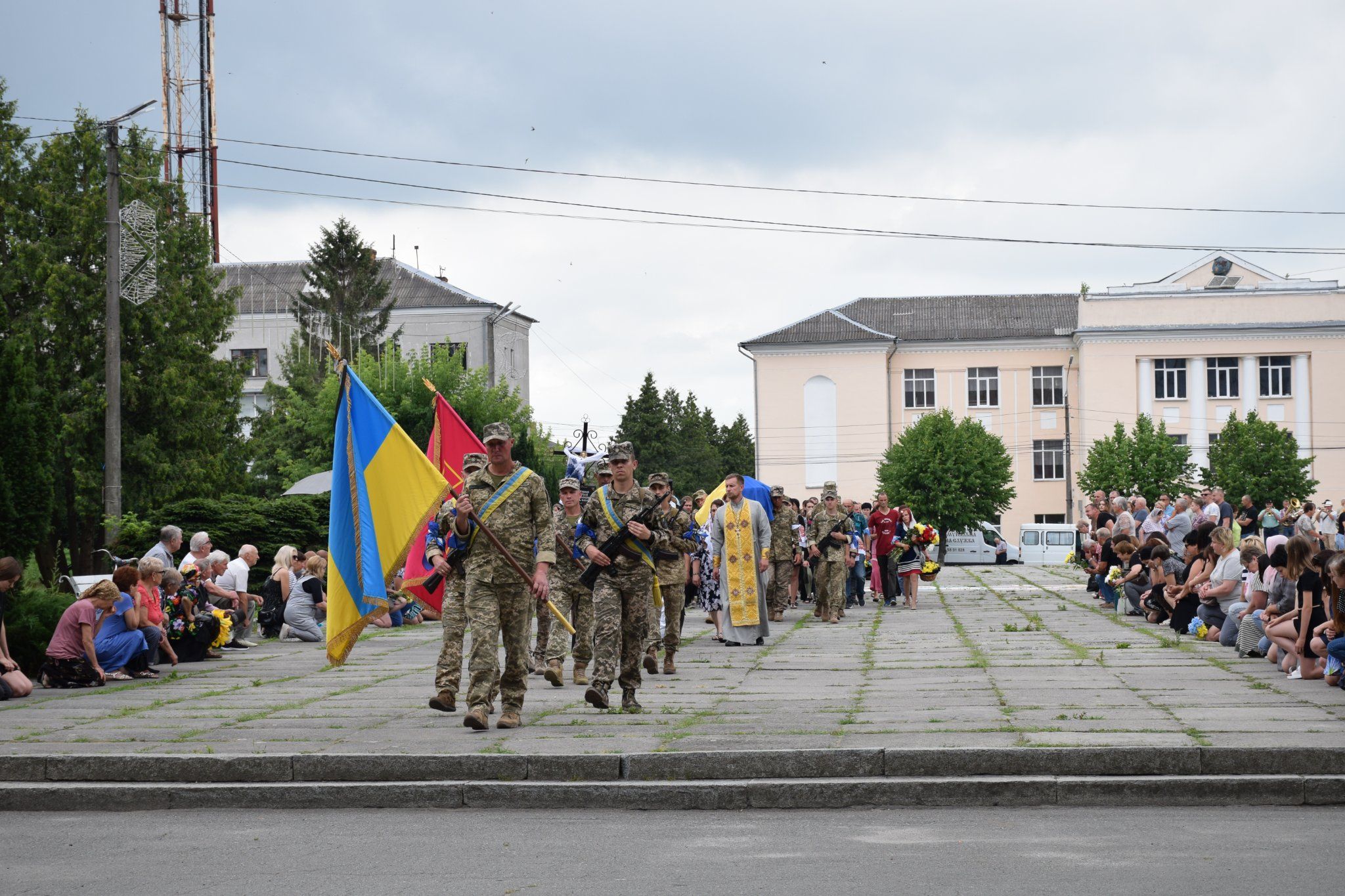 Новини Хмельницького - фото з Хмельниччина провела у вічність двох Героїв (ФОТО)