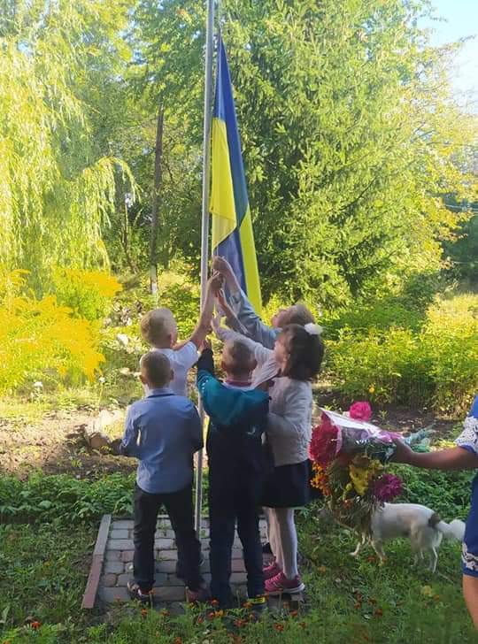 Новини Вінниці - фото з «Ви про дітей подумали?» Десятьох малюків хочуть возити у дитсадок сусіднього села
