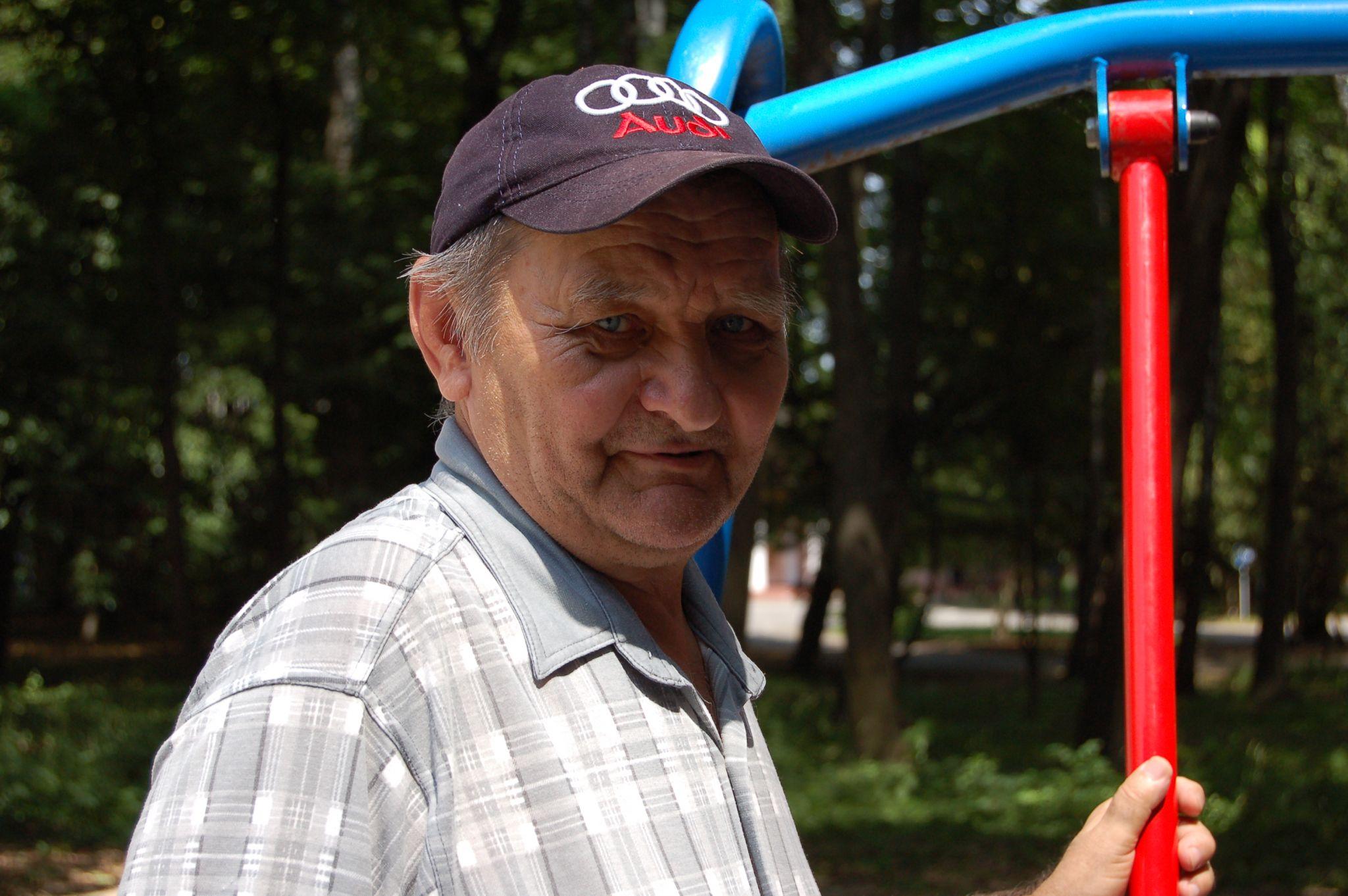 Новини Вінниці - фото з Як вінничани рятуються від спеки: «Обприскую себе водою та обдуваю лопаткою»