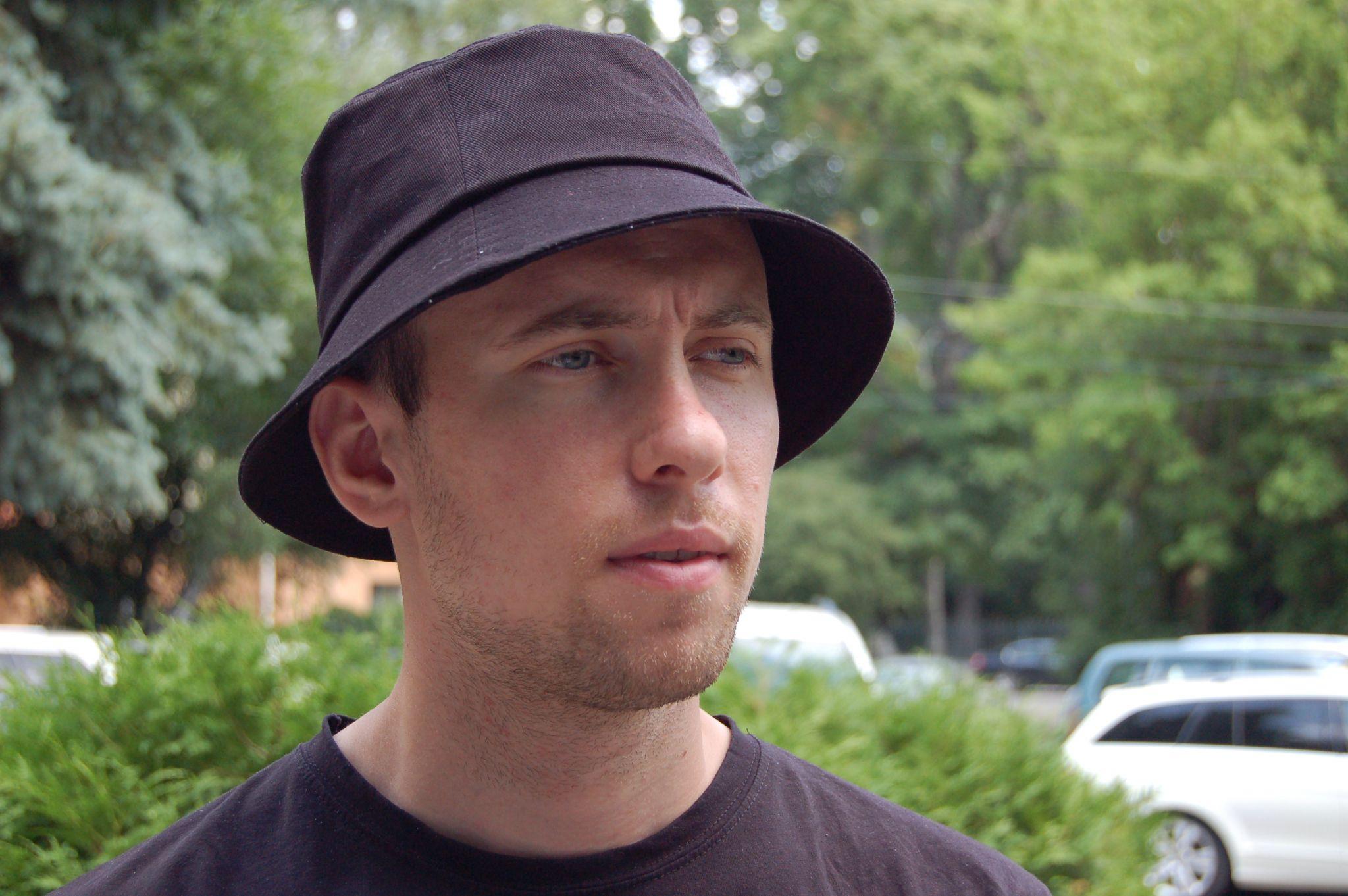 Новини Вінниці - фото з Як вінничани рятуються від спеки: «Обприскую себе водою та обдуваю лопаткою»