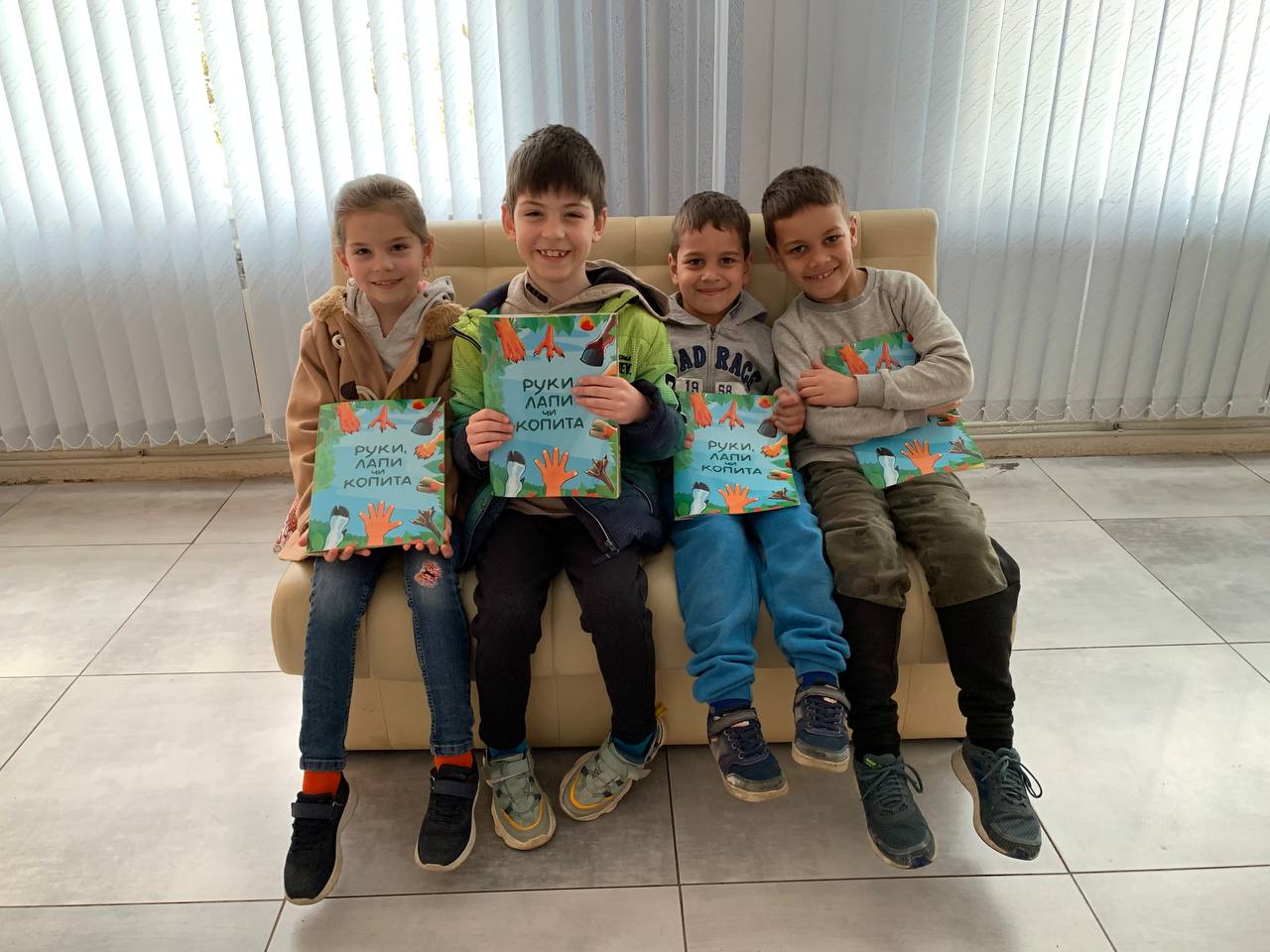 Новини Вінниці - фото з «Маємо 200 веганів на війні» Про спеціальні посилки волонтерів на фронт