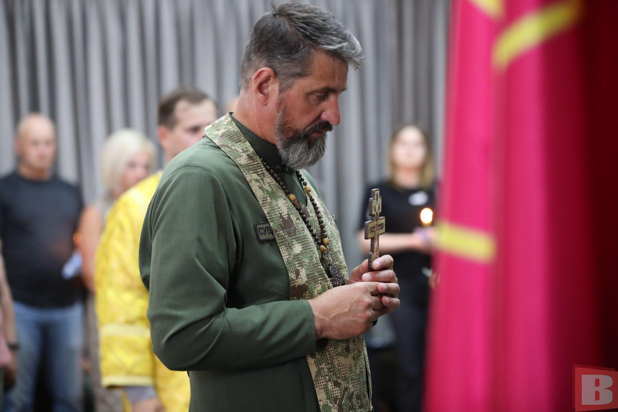 Новини Хмельницького - фото з Поїхав на війну у 16 років. У Хмельницькому попрощалися з Віталієм Леськовим