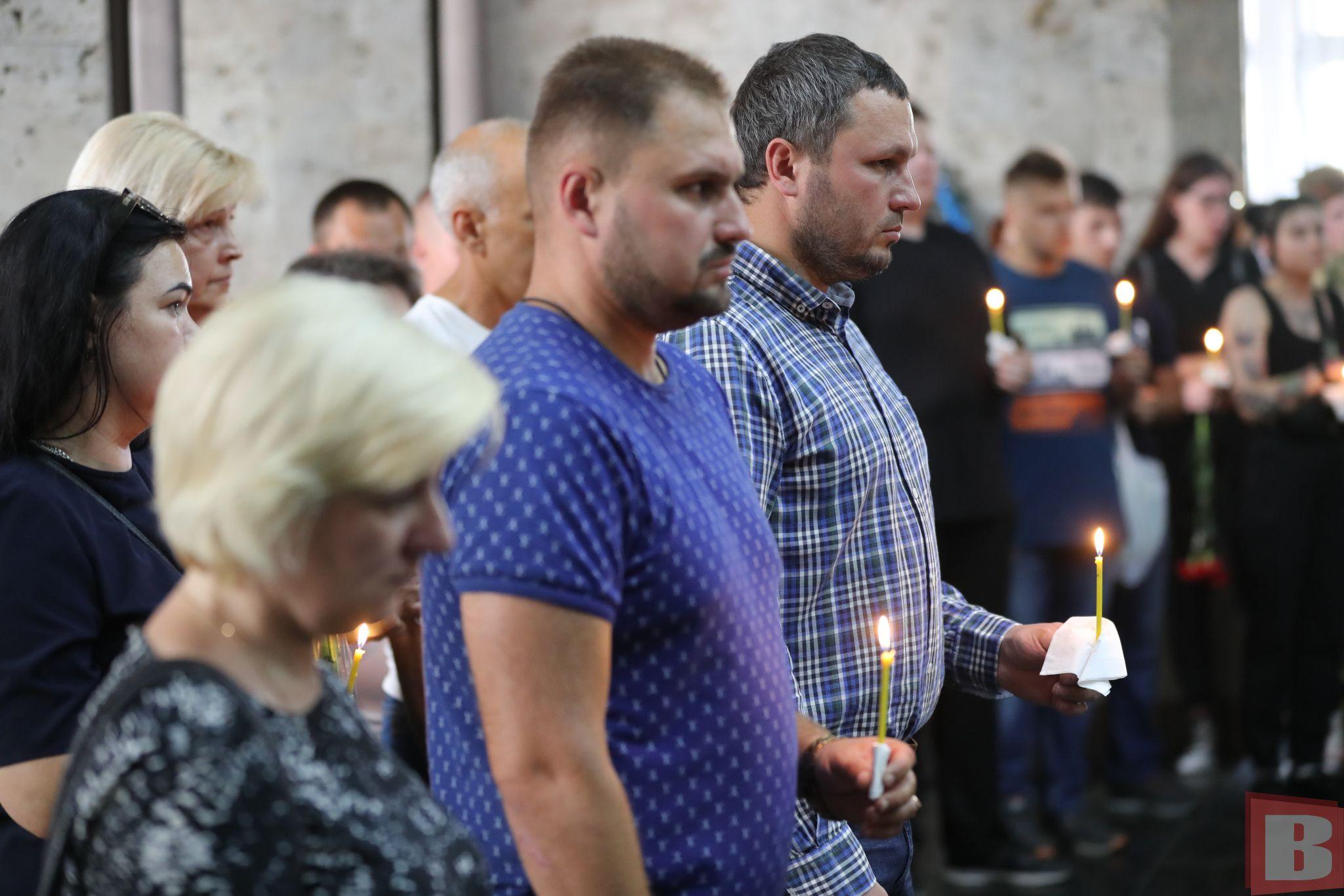 Новини Хмельницького - фото з Поїхав на війну у 16 років. У Хмельницькому попрощалися з Віталієм Леськовим