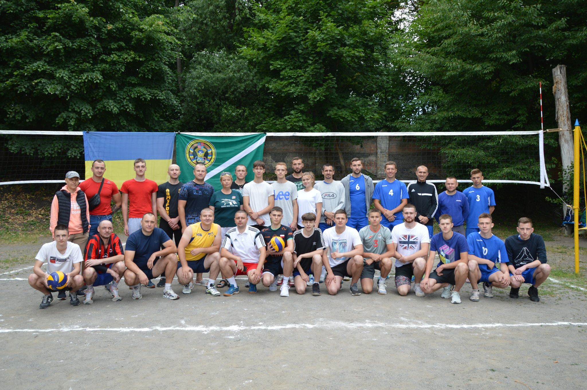 Новини Козятина - фото з В благодійному турнірі з волейболу перемогла дружба і віра у ЗСУ