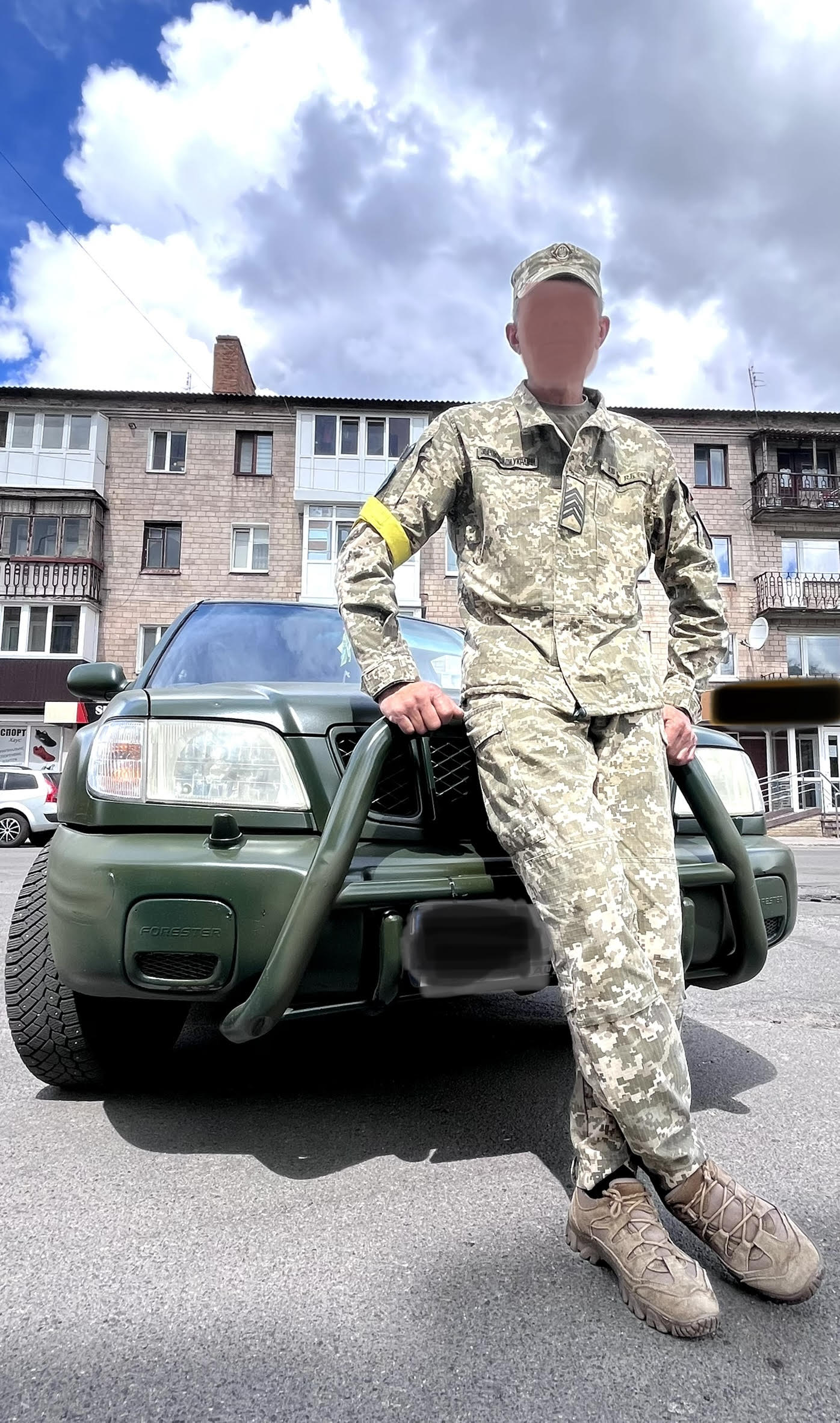 Новини Козятина - фото з Ще один автомобіль поїхав на передову