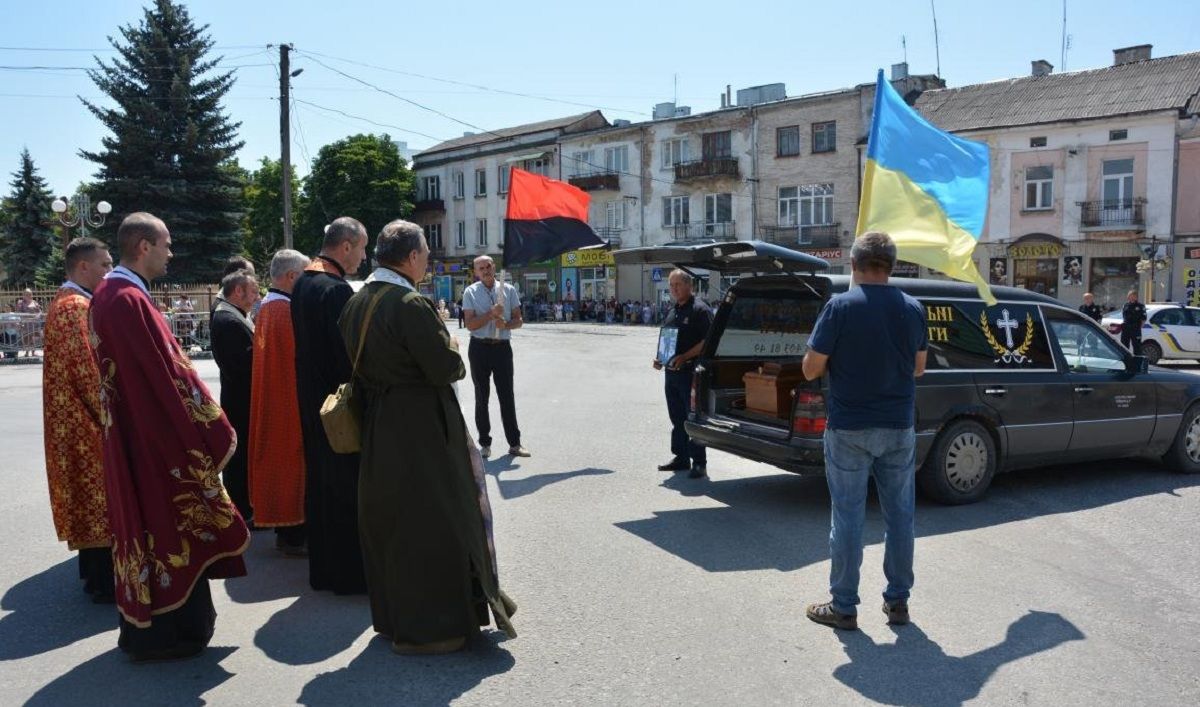 Новини Тернополя - фото з У нього залишився малий тезка-син. Тернопільщина прощається з Андрієм Дюком