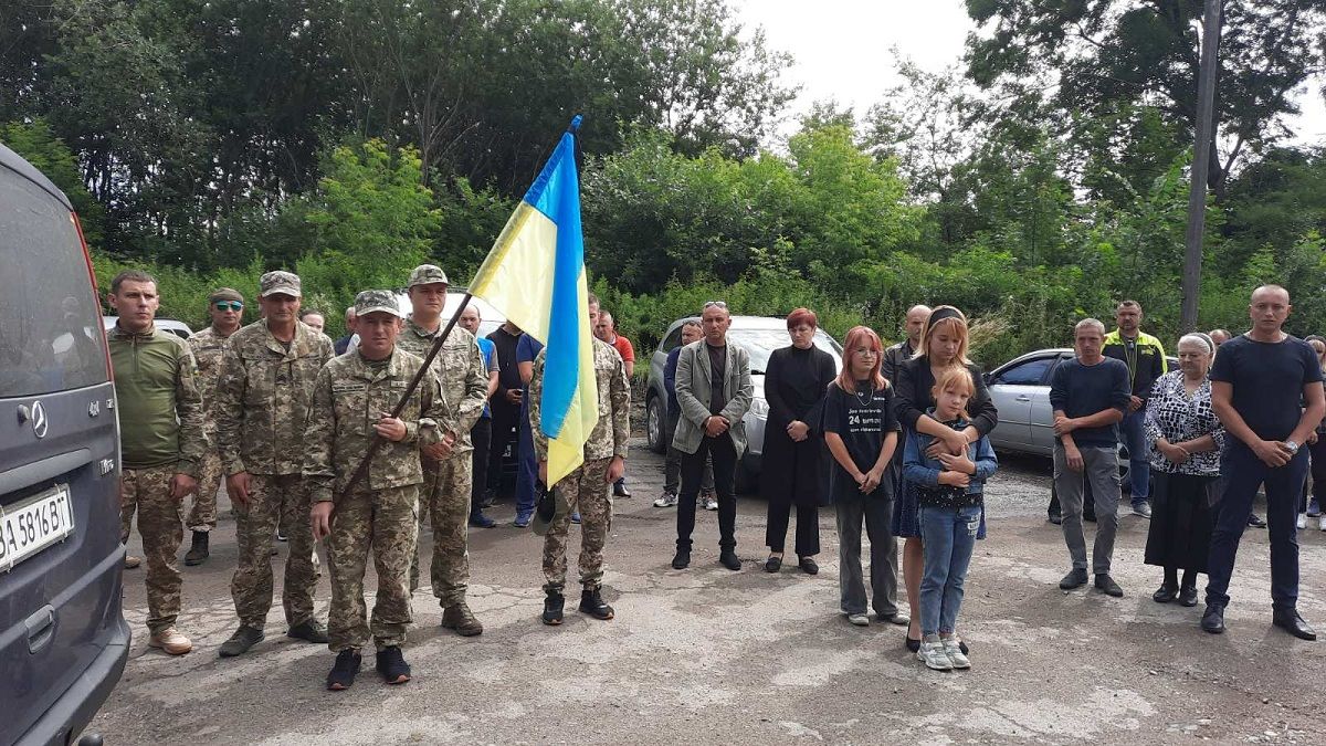Новини Тернополя - фото з Він ріс сиротою і був дуже добрим. Тернопільщина прощається з Андрієм Микуличем
