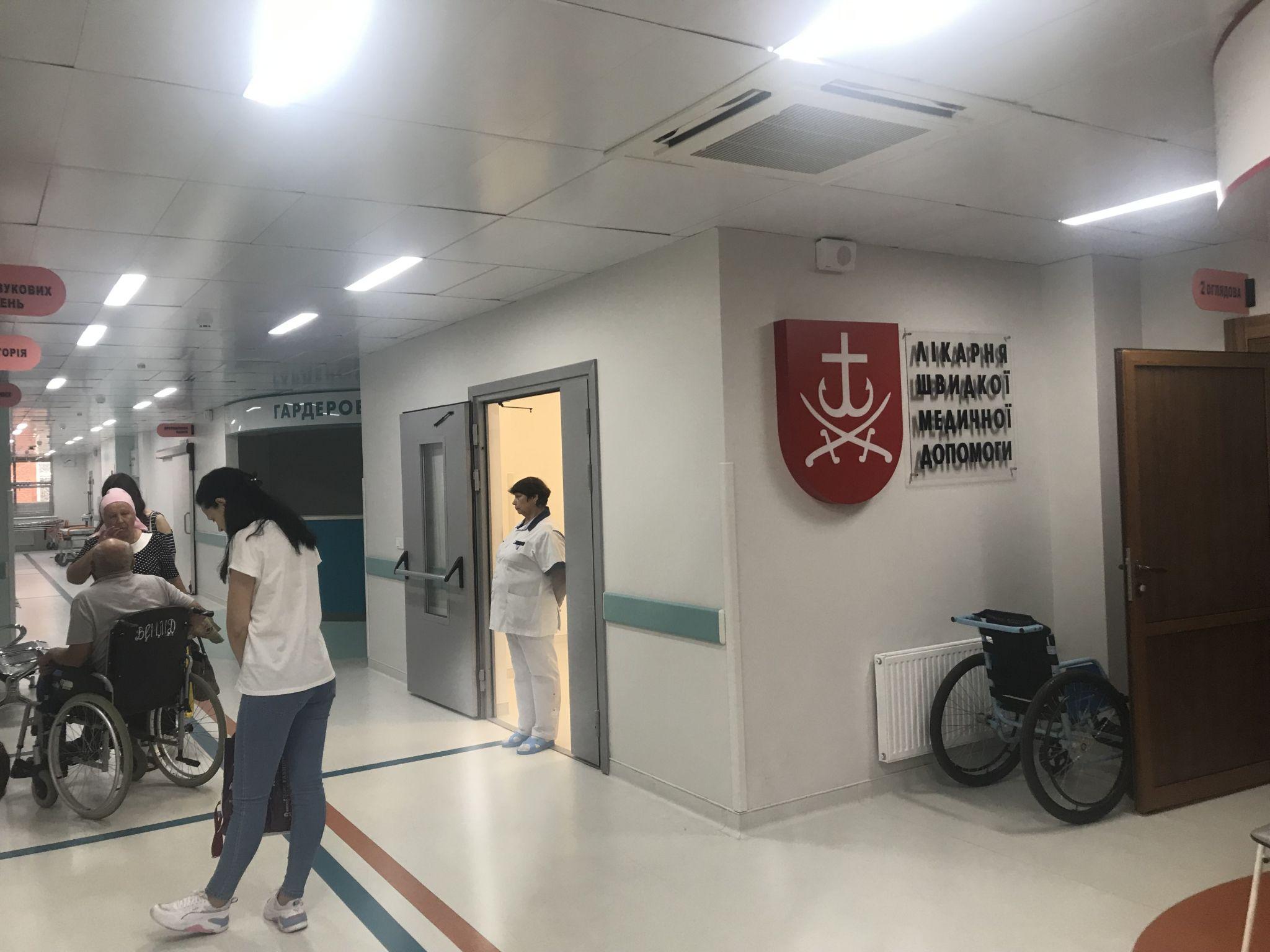 Новини Вінниці - фото з «Ніхто нікого не кликав, почули про вибух — і всі були тут»: про роботу медиків в лікарні швидкої допомоги