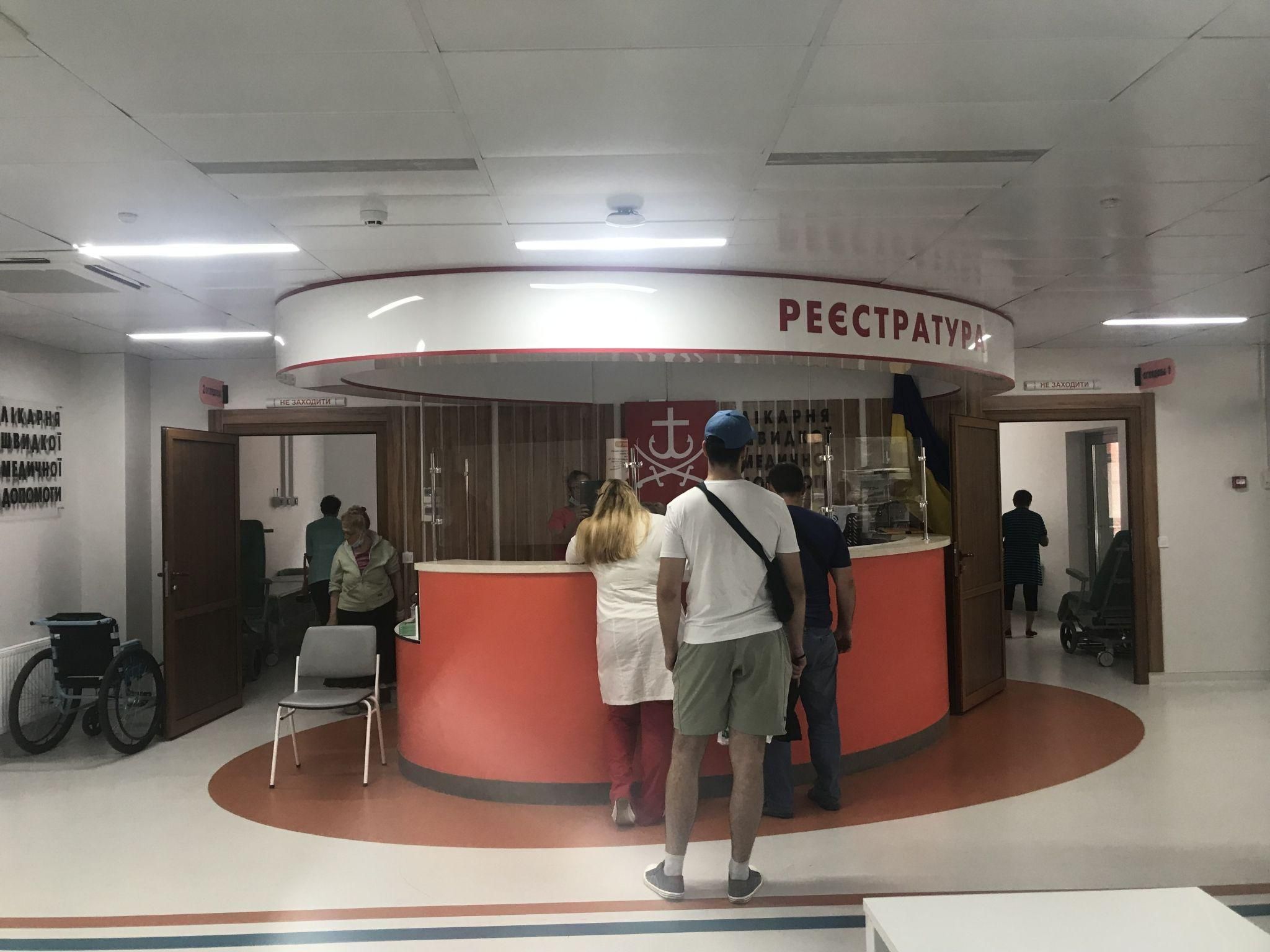 Новини Вінниці - фото з «Ніхто нікого не кликав, почули про вибух — і всі були тут»: про роботу медиків в лікарні швидкої допомоги