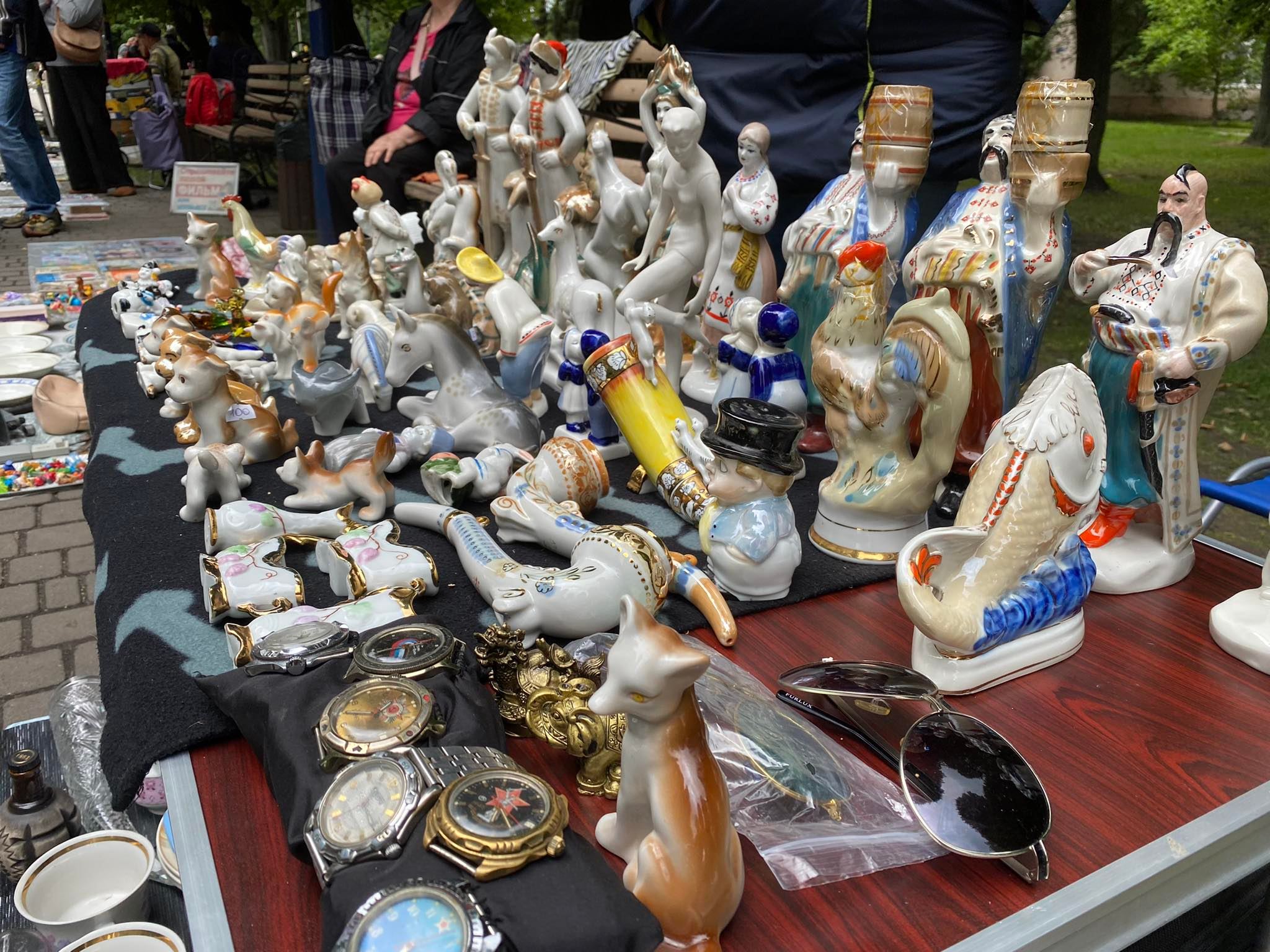 Новини Хмельницького - фото з ТОП-8 товарів з хмельницького блошиного ринку за версією ВСІМ Нет описания.