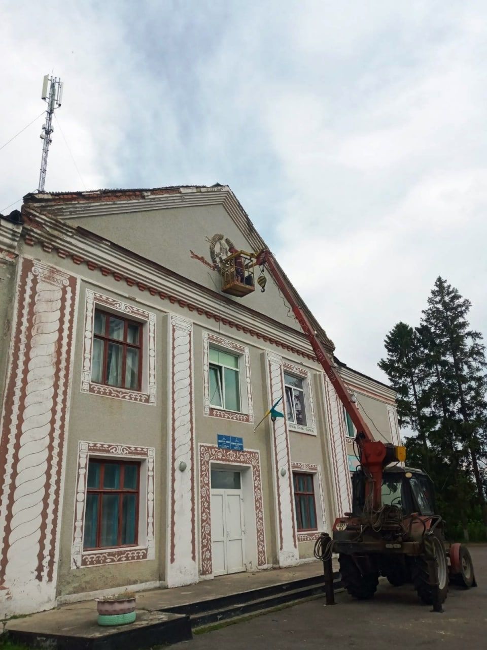 Новини Хмельницького - фото з У чотирьох громадах на Хмельниччині демонтували радянські об’єкти