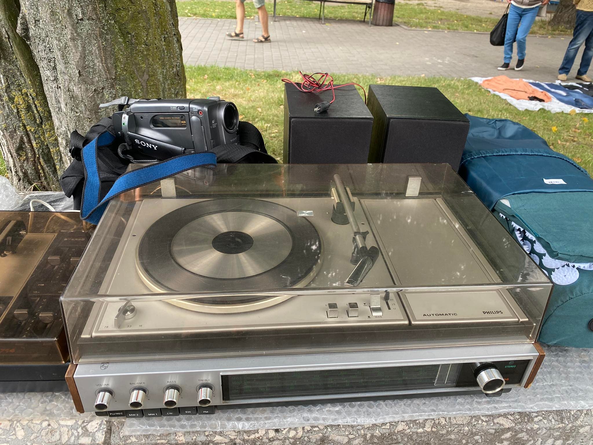 Новини Хмельницького - фото з ТОП-8 товарів з хмельницького блошиного ринку за версією ВСІМ Нет описания.