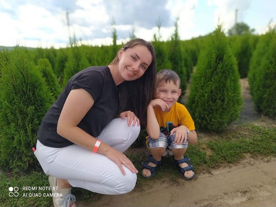 Новини Вінниці - фото з «Він бачив, як маму притисло уламками». Потерпілого від ракетного обстрілу Рому рятують лікарі