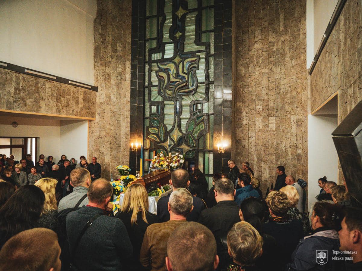 Новини Тернополя - фото з Тернопіль попрощався із захисником та Героєм Володимиром Заблоцьким