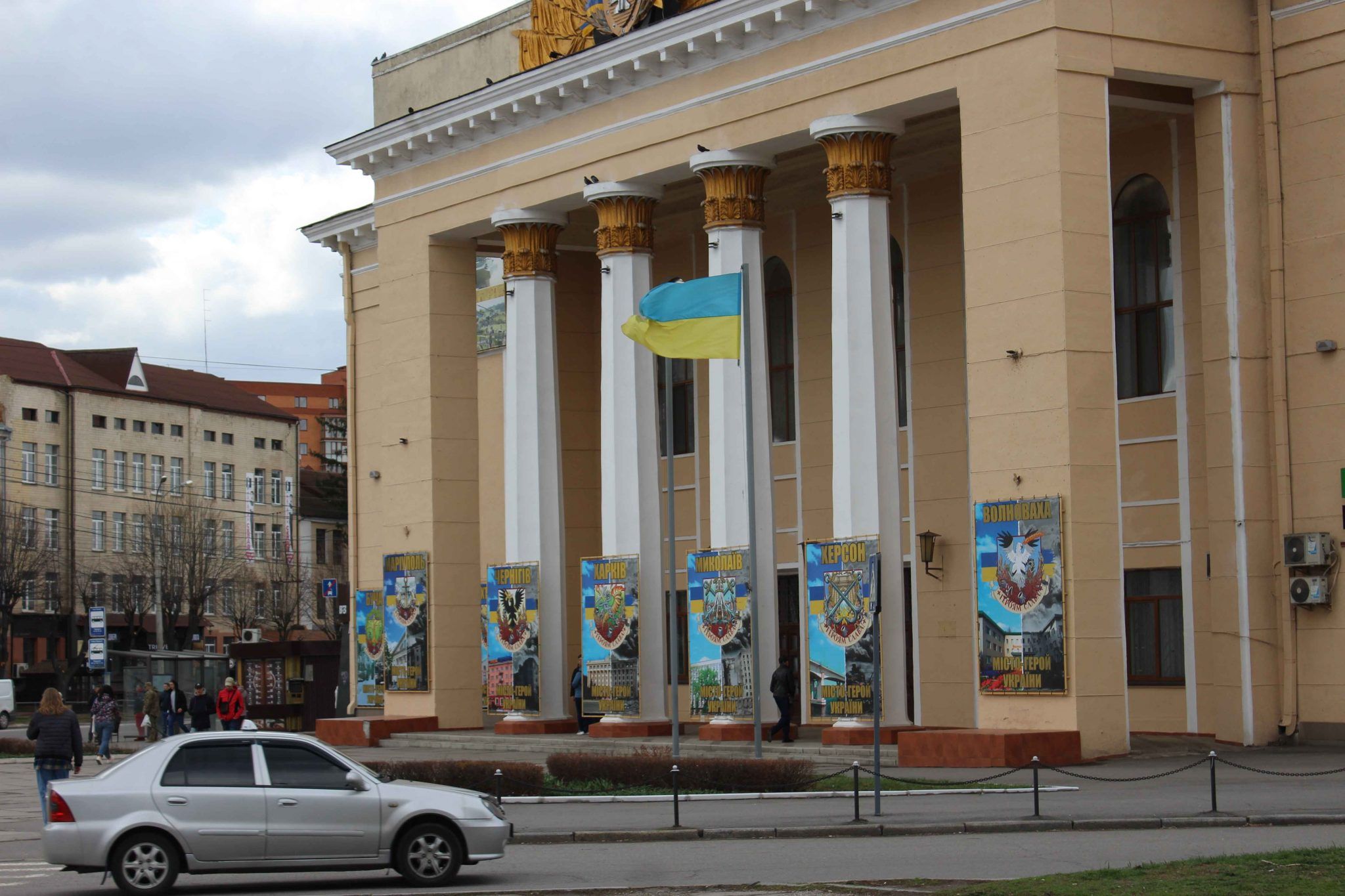 Новини Вінниці - фото з Символ незламності. Вінничани просять відновити Будинок офіцерів, як пам'ятку архітектури